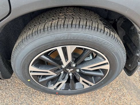 New 2026 Mitsubishi Eclipse Cross SEL AWD/4WD image 41