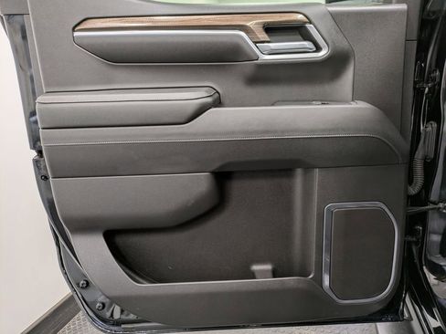 Used 2023 Chevrolet Silverado 1500 RST image 23