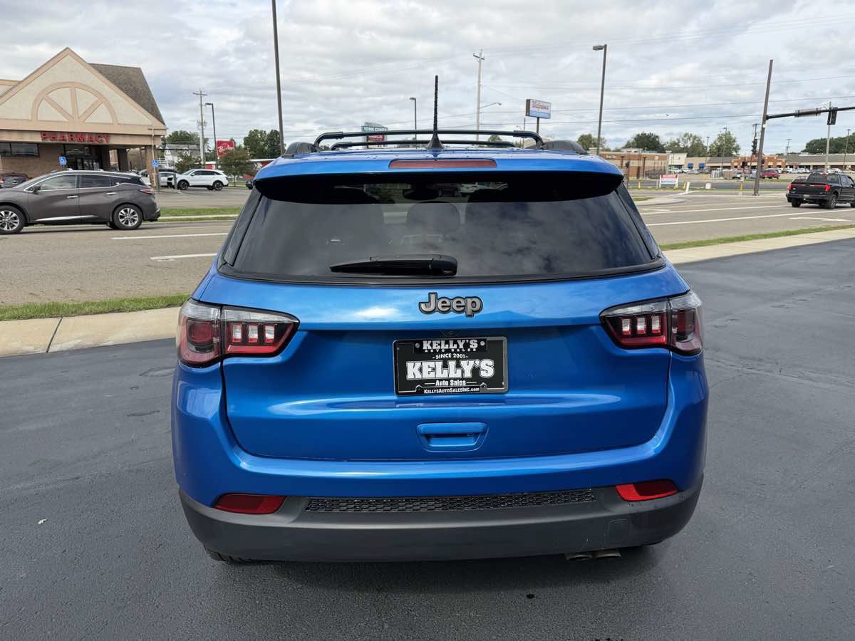 Used 2021 Jeep Compass Latitude AWD/4WD image 4