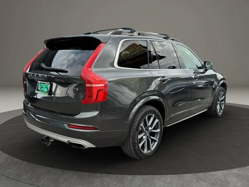 Used 2018 Volvo XC90 T6 Momentum w/ Convenience Package image 5