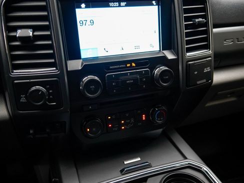 Used 2018 Ford F250 XLT w/ XLT Premium Package image 29