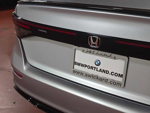 Used 2025 Honda Accord Sport image 16