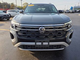 Used 2025 Volkswagen Atlas Peak Edition SE AWD/4WD video 2