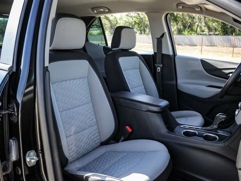 Used 2020 Chevrolet Equinox LS image 22