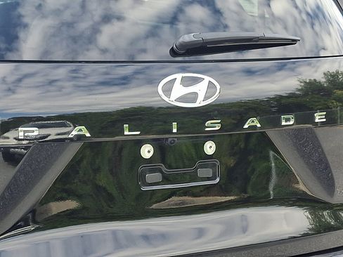Used 2023 Hyundai Palisade SEL AWD/4WD image 33