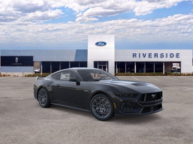 New 2026 Ford Mustang GT Premium w/ GT Performance Package RWD image 7