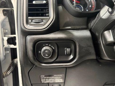 Used 2024 RAM 2500 Tradesman w/ Chrome Appearance Group AWD/4WD image 10