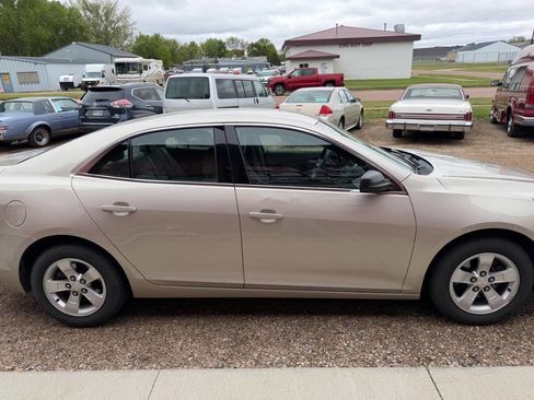 Used 2015 Chevrolet Malibu LS FWD image 3