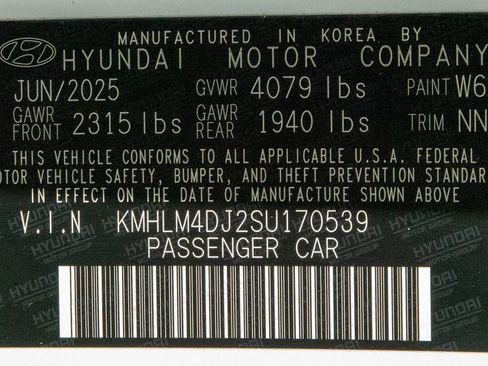 Used 2025 Hyundai Elantra SEL image 29