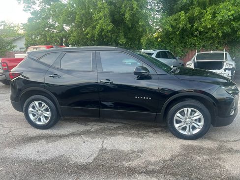 Used 2021 Chevrolet Blazer LT FWD image 3