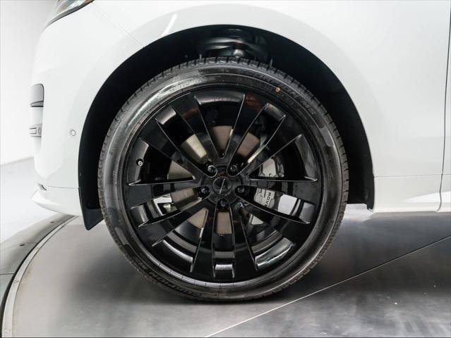 New 2026 Land Rover Range Rover Autobiography AWD/4WD image 11
