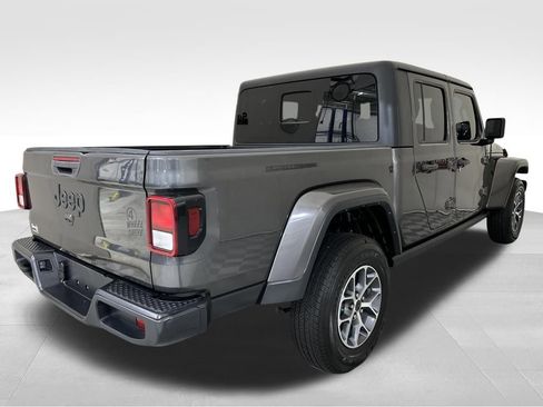 Used 2022 Jeep Gladiator Sport AWD/4WD image 13