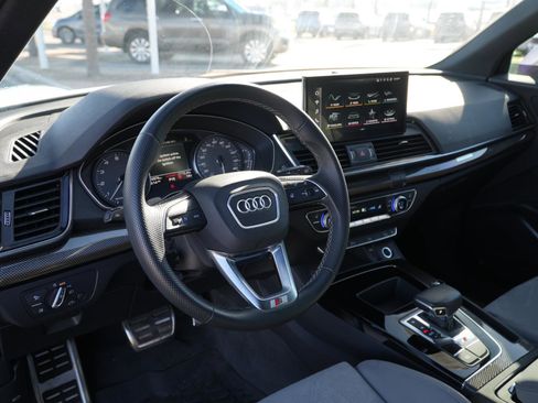 Used 2022 Audi SQ5 Premium w/ Convenience Package image 13