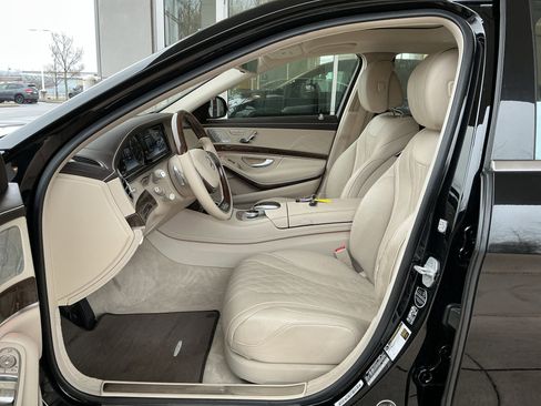 Used 2017 Mercedes-Benz S 550 4MATIC Sedan image 7