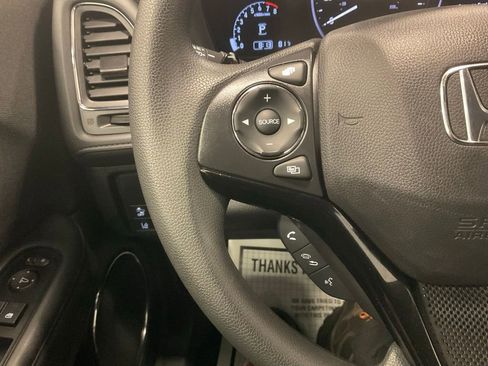 Used 2022 Honda HR-V EX image 16