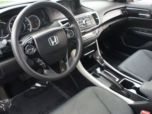 Used 2016 Honda Accord LX image 11