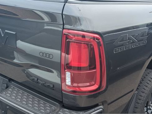 Used 2025 RAM 2500 Laramie AWD/4WD image 7