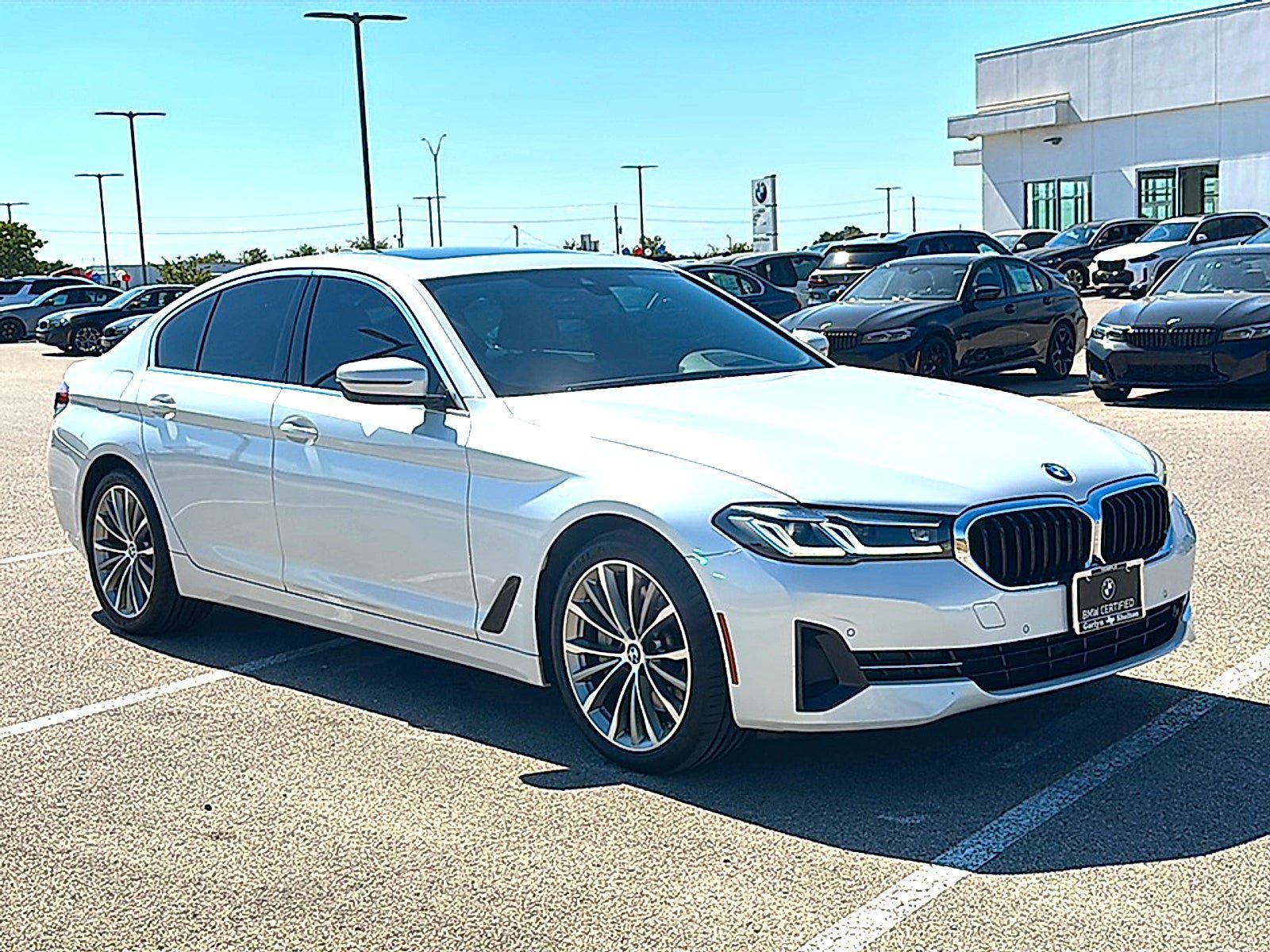 Used 2023 BMW 530i w/ Premium Package RWD image 10