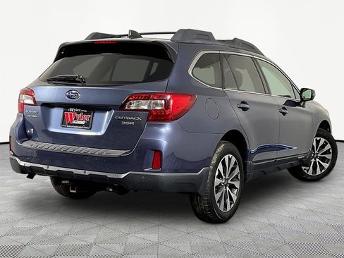 Used 2017 Subaru Outback 3.6R Limited AWD/4WD image 6