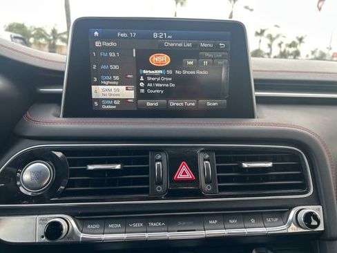 Used 2020 Genesis G70 2.0T w/ Sport Package image 10