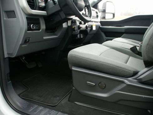 New 2026 Ford F350 XLT image 17