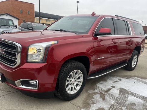 Used 2015 GMC Yukon XL SLT w/ Open Road Package image 5