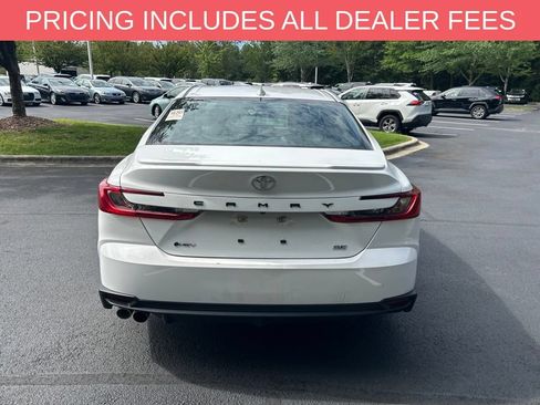 Used 2025 Toyota Camry SE FWD image 7