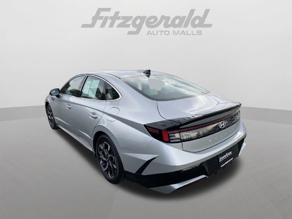 Used 2024 Hyundai Sonata SEL FWD image 8