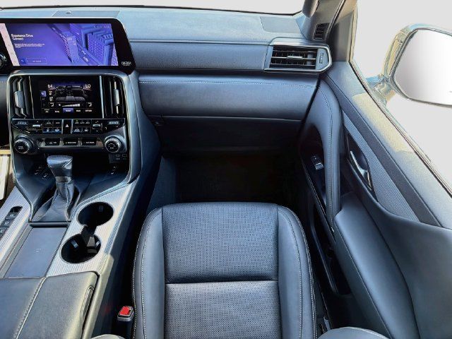 Used 2023 Lexus LX 600 F Sport w/ Accessory Package (A2) AWD/4WD image 19