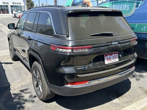 Used 2024 Jeep Grand Cherokee Limited 4xe AWD/4WD image 3