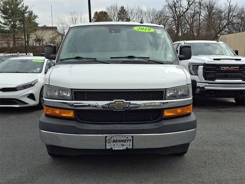 Used 2019 Chevrolet Express 3500 LT w/ LT Preferred Equipment Group image 2