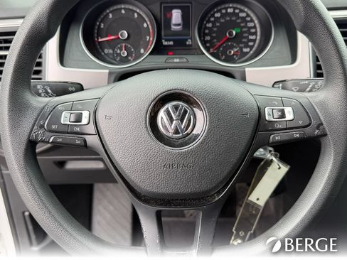 Used 2018 Volkswagen Atlas S FWD image 32