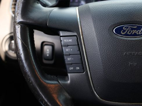 Used 2012 Ford Taurus SEL image 25