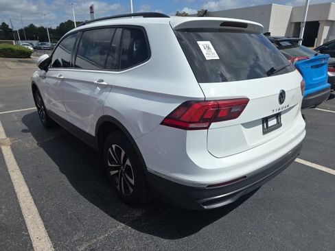 Used 2022 Volkswagen Tiguan S FWD image 6