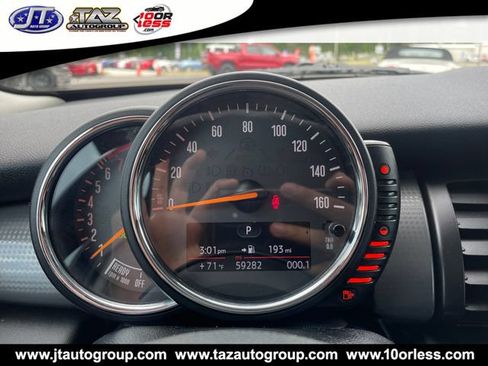 Used 2017 MINI Cooper 4-Door Hardtop FWD image 16