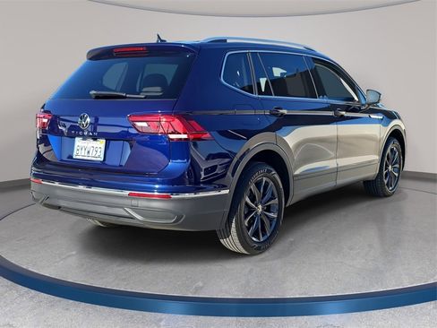 Used 2022 Volkswagen Tiguan SE image 6