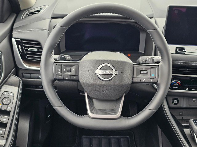 Certified 2026 Nissan Rogue Platinum AWD/4WD image 25