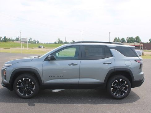 New 2027 Chevrolet Equinox RS w/ Convenience Package III AWD/4WD image 6