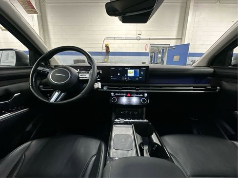 Used 2025 Hyundai Tucson Limited image 27