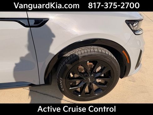Certified 2022 Kia Sorento SX image 11