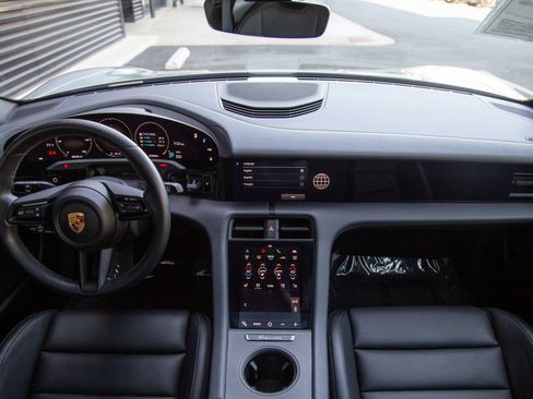 Certified 2021 Porsche Taycan 4S AWD/4WD image 21