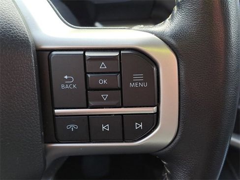 Used 2024 Ford Expedition XLT image 19