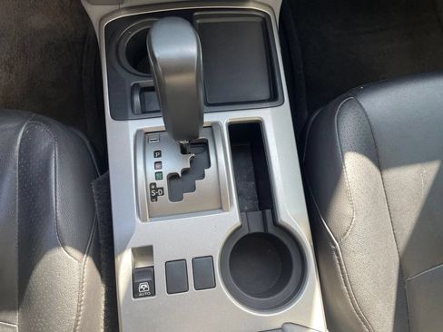 Used 2013 Toyota 4Runner SR5 RWD image 12