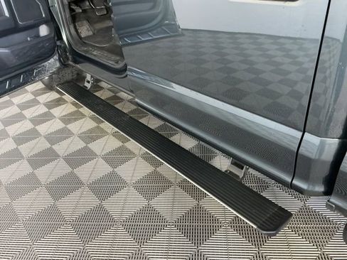 Used 2015 Ford F150 Platinum w/ Equipment Group 701A Luxury image 8