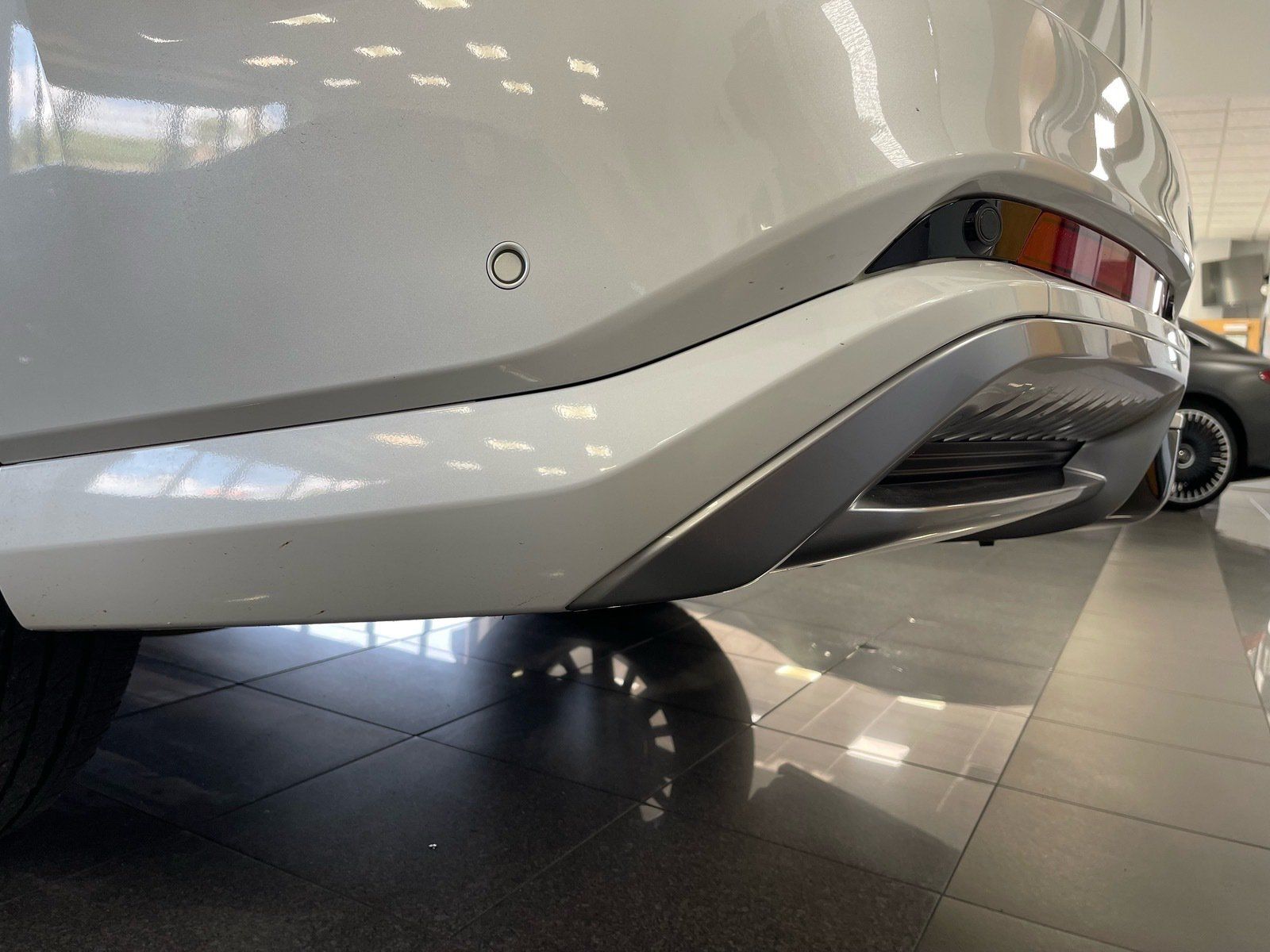 Used 2025 INFINITI QX80 Sensory AWD/4WD image 16