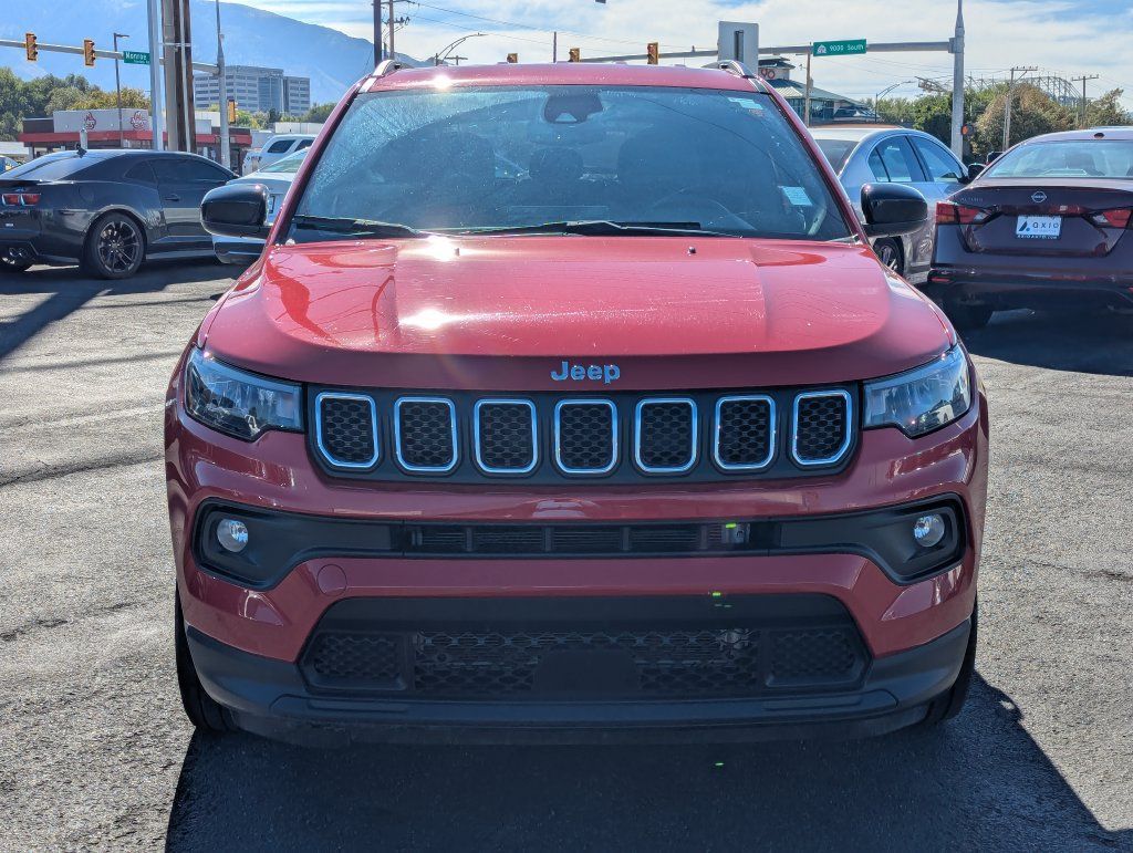 Used 2023 Jeep Compass Latitude AWD/4WD image 10