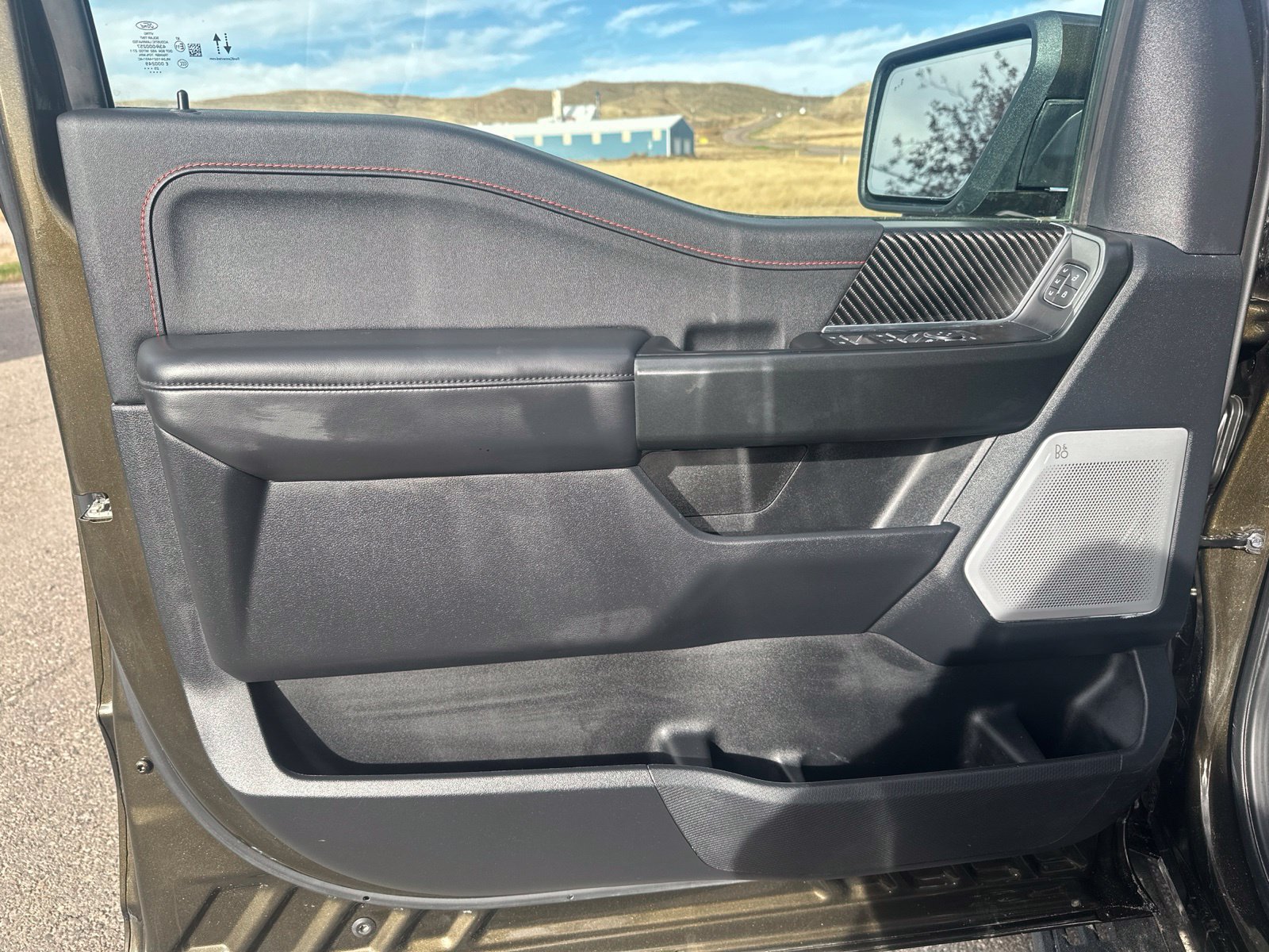 Used 2025 Ford F150 Raptor AWD/4WD image 7