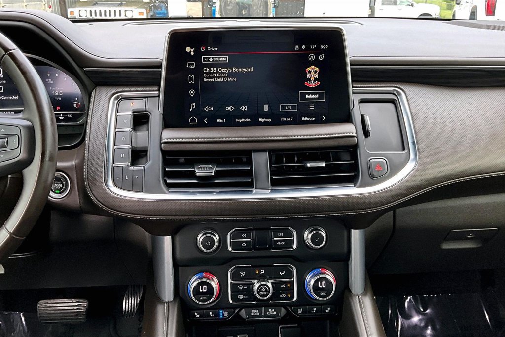Used 2023 GMC Yukon SLT AWD/4WD image 11