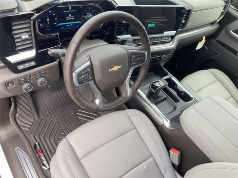 New 2026 Chevrolet Silverado 1500 LTZ w/ LTZ Premium Package image 33