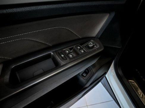 Used 2022 Volkswagen Atlas SE image 17